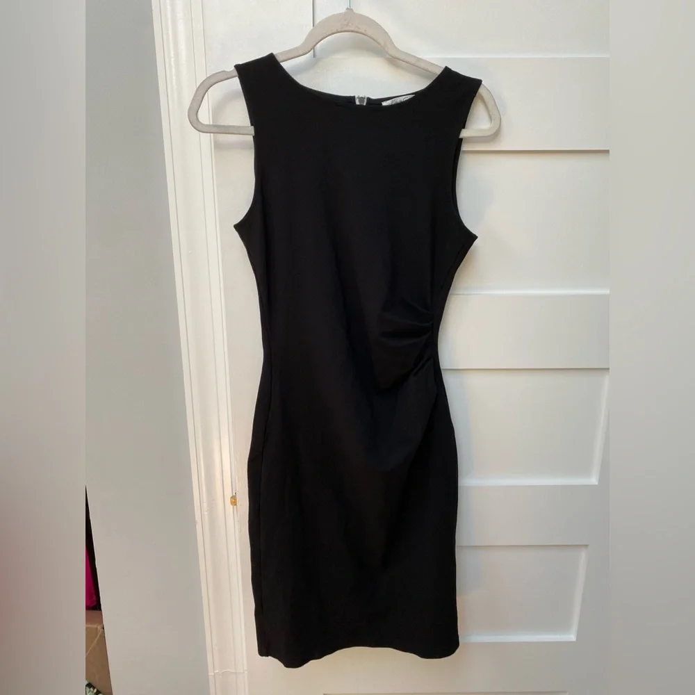 Kenneth Cole New York Hilary Ruched Size 6 Black Zipper Dress - Picture 6 of 9
